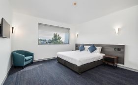 Thornton Executive Hotel